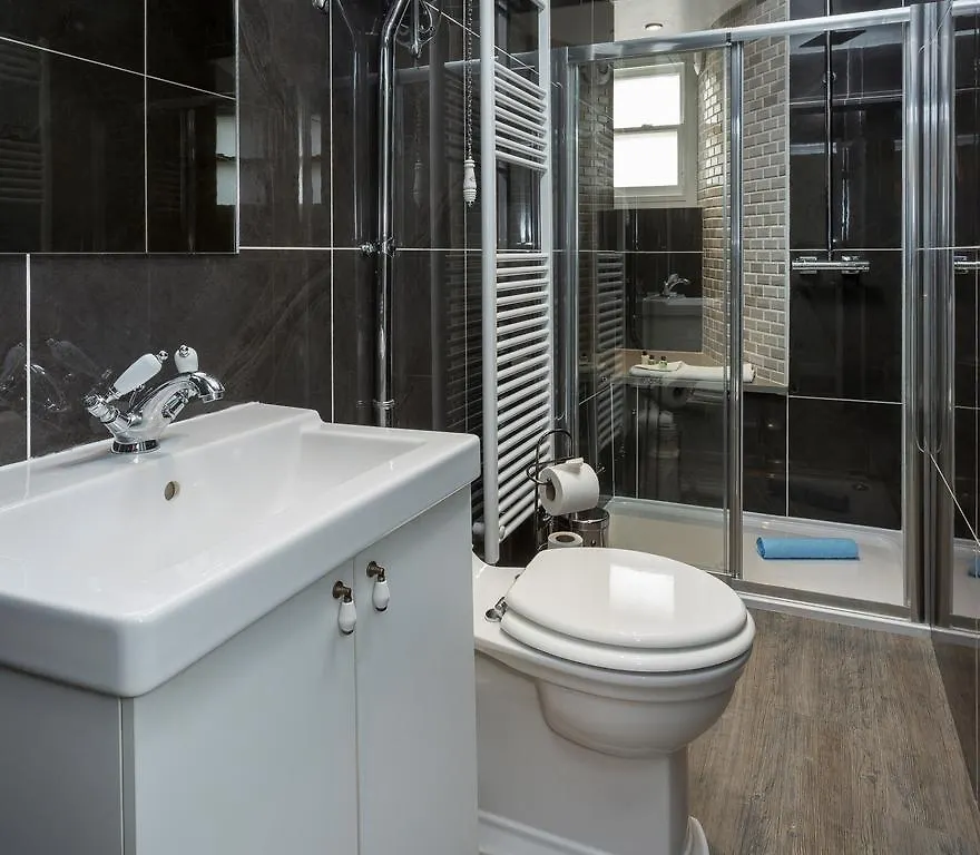 St Giles Apartments Edinburgh Aparthotel