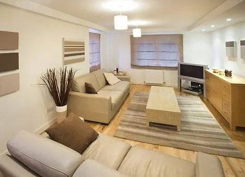 St Giles Apartments Edinburgh