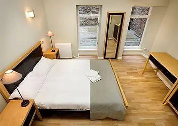 St Giles Apartments Edinburgh 4*,