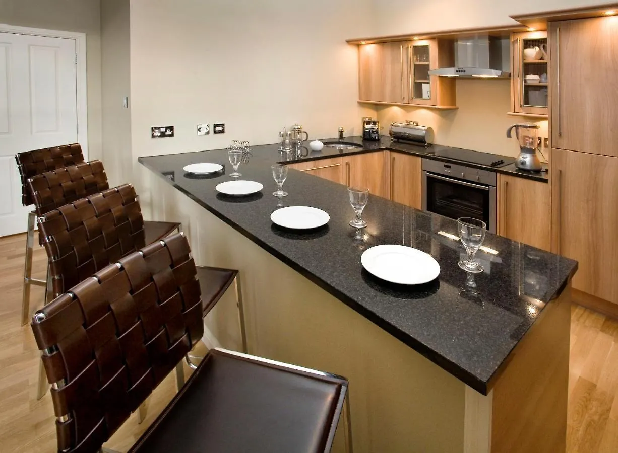 St Giles Apartments Edinburgh 4*,