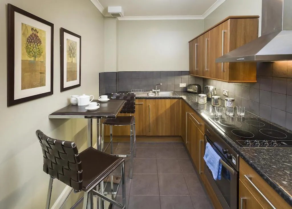 St Giles Apartments Edinburgh Aparthotel